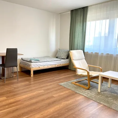 Monteurwohnung Duisburg-neumuehl Apartament *